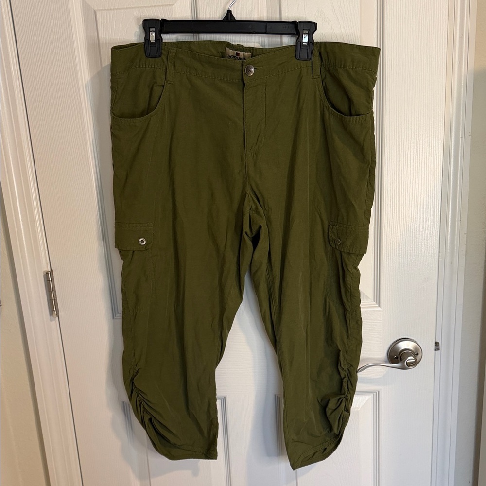 Woolrich women’s  Forest Green Cargo Pants